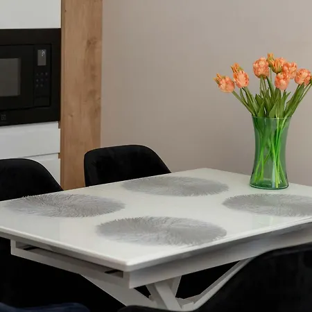 Apartament Elegancki Z Miejscem Parkingowym I Balkonem W łebie By Renters *