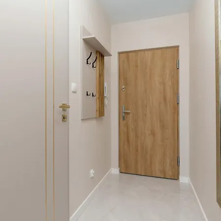 Lejlighed Elegancki Z Miejscem Parkingowym I Balkonem W Lebie By Renters Łeba