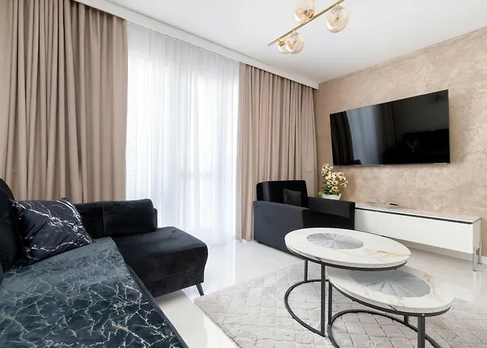 Elegancki Z Miejscem Parkingowym I Balkonem W łebie By Renters Apartament *