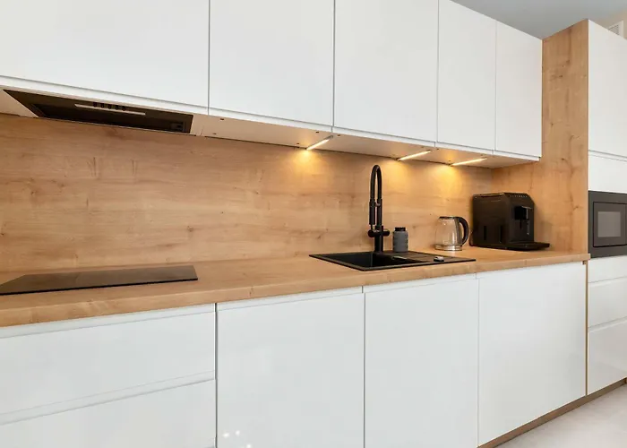 Apartament Elegancki Z Miejscem Parkingowym I Balkonem W łebie By Renters Łeba