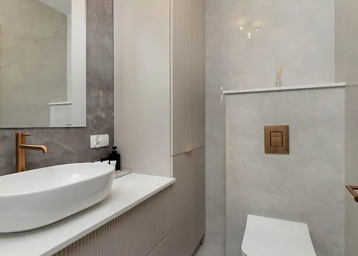 Apartament Elegancki Z Miejscem Parkingowym I Balkonem W łebie By Renters